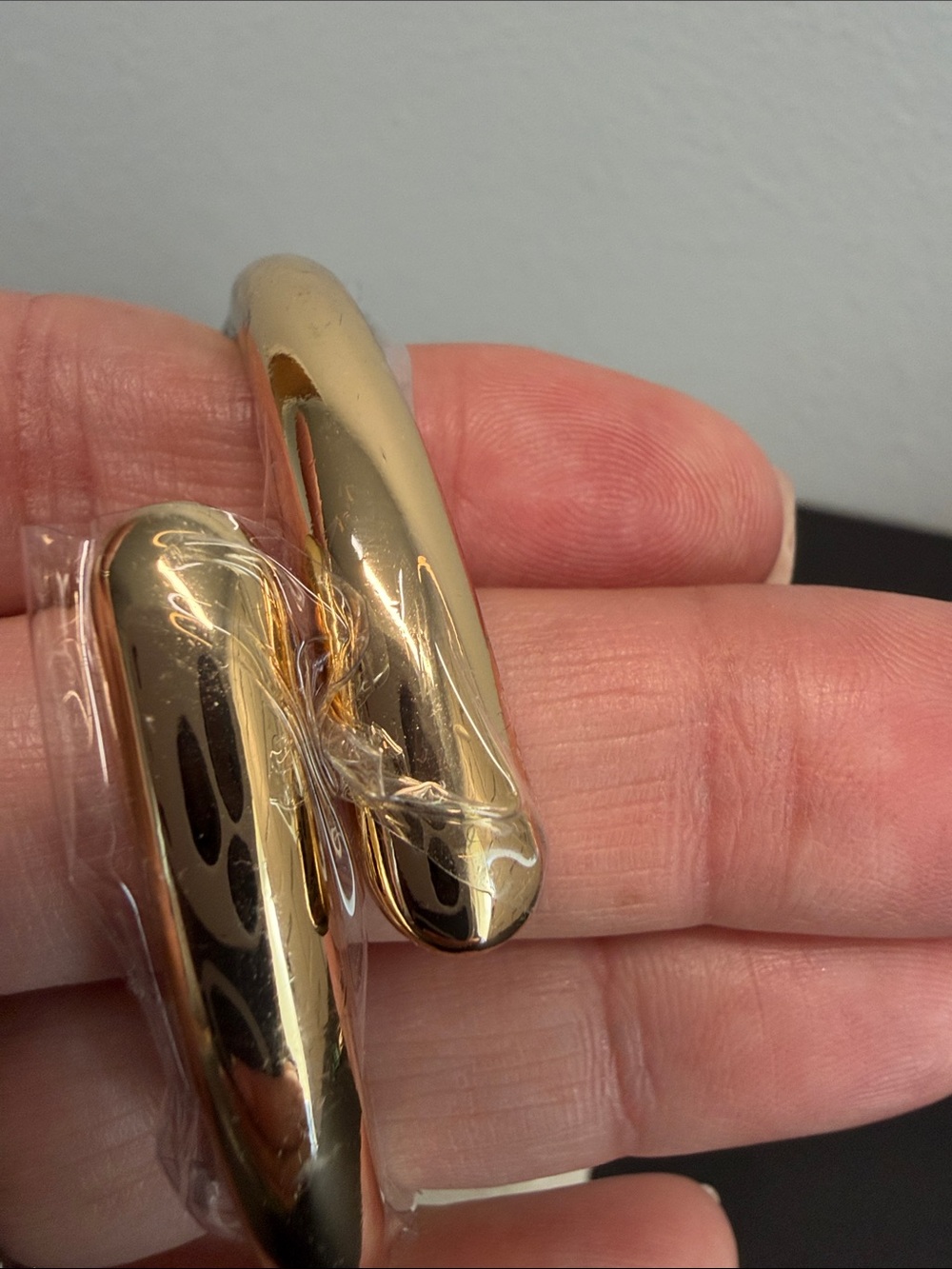 House of Harlow 1960 | Gold-Tone Puff Hinged Cuff Classic Bangle Bracelet - Picture 6 of 7